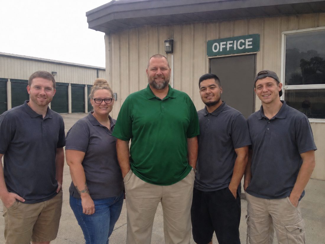 Pest control professionals in Evanston, IL